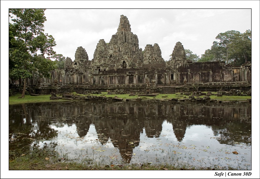 2006 - 07 - Temple angkor - Bayon 12